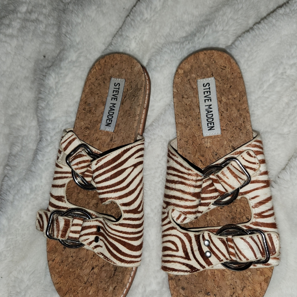 Steve Madden Size 6.5 Calf Hair Leather Tiger Stipe Sandals